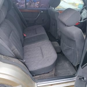 Mercedes-Benz E220 W124